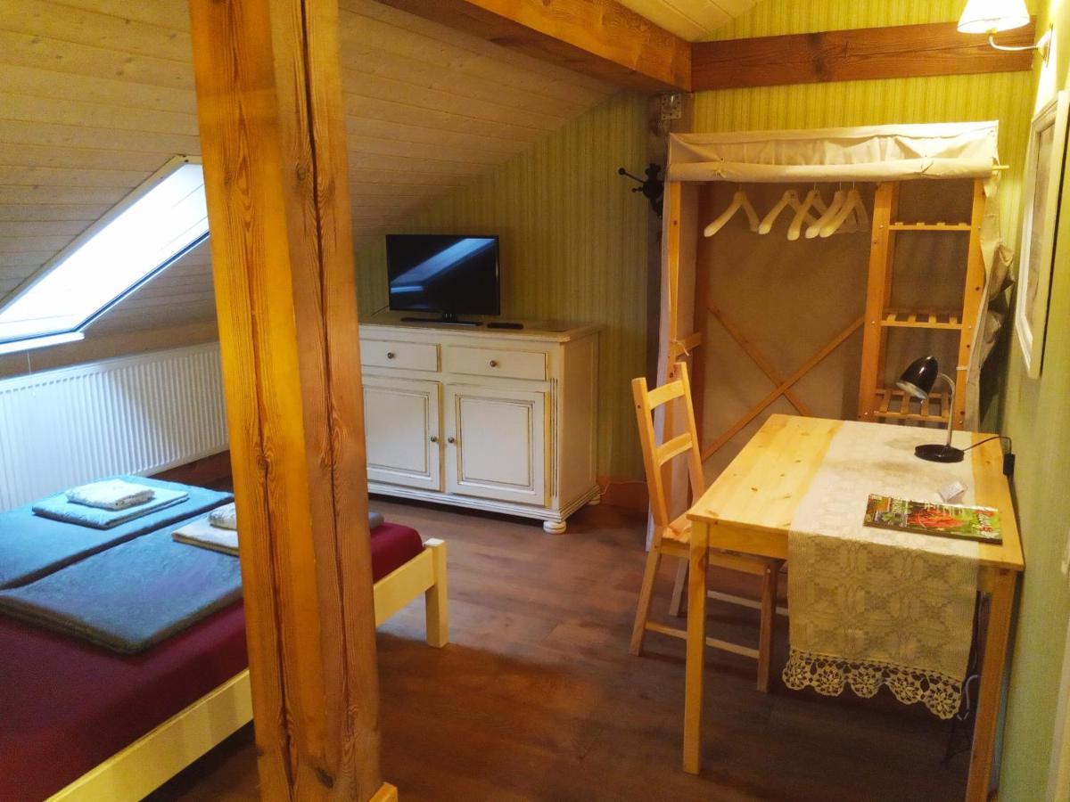 Hostal Senosios Geguzines Ukis Exterior foto